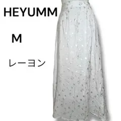 ☘️ セール ヘユム ♡ レーヨン 【M】 フレア スカート 白 シルバー 柄のサムネイル