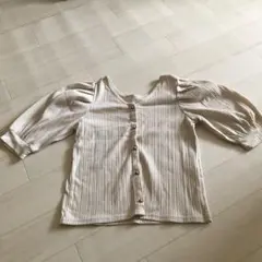 【美品】五分袖 クリーム色 カットソー Sサイズのサムネイル