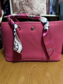 ピンク レザー風 トートバッグ ボックス型　ピンク　新品