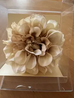 2way 花形ブローチ ベージュ クリップ付き　髪飾り