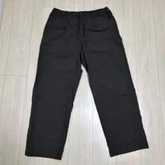 ストレッチ素材 黒 ワイドパンツ　大きめ　ゆるっと着れる