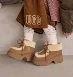 UGG ブラウン 厚底ムートンブーツのサムネイル