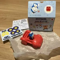 ドラえもん 赤いミニカー シール付き