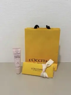 ロクシタン　フルールドスリジエサクラ　リップバーム 12mL【ボックス紙袋つき】