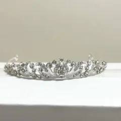 シルバークリスタルティアラ