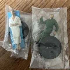 ゴルゴ13フィギュア2体セット（ローブ・軍服)