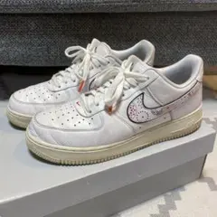 【海外限定】ナイキ エアフォース1 '07 LNY（27.5㎝）