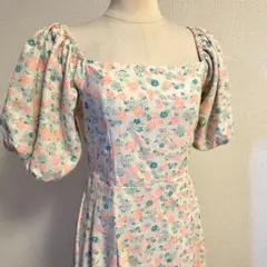 花柄 フラワープリント パフスリーブ ロングワンピース ベージュ 綿のサムネイル