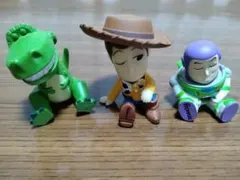 肩ズンFigフィギュア　トイストーリー　 ウッディ レックス　バズ