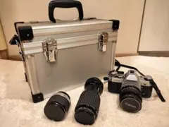 キャノン AE-1 本体・レンズ・フラッシュ他備品セット 説明書付(ジャンク扱) キャノン AE-1 本体・レンズ・フラッシュ他備品セット 説明書付