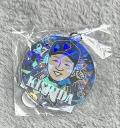 読売ジャイアンツ 甲斐拓也選手 ガチャ キーホルダー 缶バッジ 2点