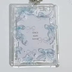 トレカキーホルダー　レジン　B8 硬化ケース　y2k リボン　水色