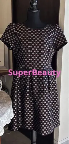 SuperBeautyワンピースのサムネイル
