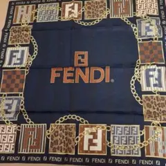 美品未使用FENDI大判ロゴ入りヴィンテージ希少ネッカチーフ