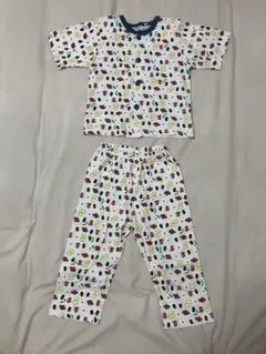 新品未使用 パジャマ 半袖 長ズボン 100cm