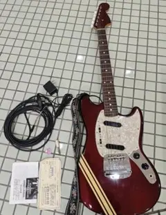 Fender MUSTANG 軽量個体 約3.4kg 1977年製 - メルカリ