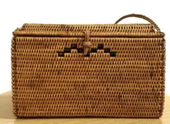 カゴバック　ポシェット　斜めがけ　ブラウン　長方形