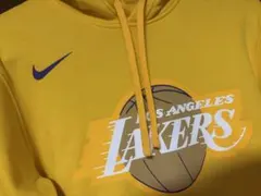 NIKE ロサンゼルス・レイカーズ パーカー