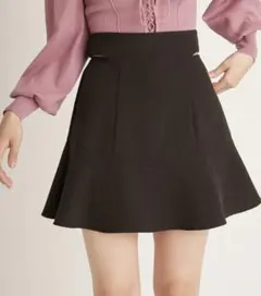 スナイデル　サイドオープンフレアスカショーパン ブラック　1