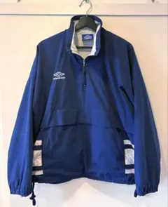 アンブロ UMBRO ナイロンジャケット 新井和輝着用 King Gnu L紺 超希少 新井和輝着用同型UMBRO90s ナイロンジャケット KingGnu - メルカリ