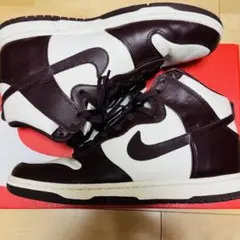 Item thumbnail for item 2af584de-f1f2-4aa5-bc80-5e90b33b82cb