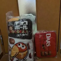 森永製菓一番くじ　チョコボールクッション　DARSフラットポーチ　セットのサムネイル