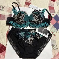 ワコール サルート ブラジャーC75 ショーツMセット - メルカリ