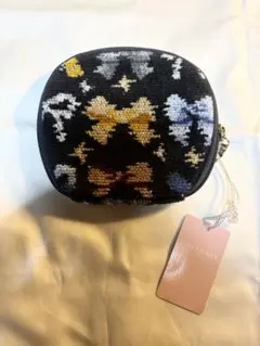 【新品未使用】ラブラリー メニーリボンズ　アクセサリーポーチ