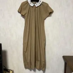 ワンピース ベージュ 襟付き　オトナトのサムネイル