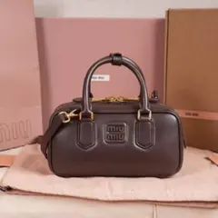 miu miu ダークブラウン ショルダーバッグ