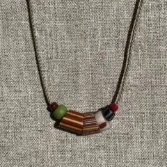 アフリカン ヴィンテージビーズ ＊ ハンドメイドネックレス 28