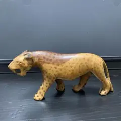 木彫り　ひょう　ヒョウ　インテリア　オブジ　年代物　異色　変化色
