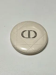 【限定品】ディオール スキンフォーエヴァー クチュール ルミナイザー 002