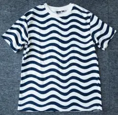 【ユニクロ × marimekko 】グラフィックTシャツ M ウェーブ柄のサムネイル