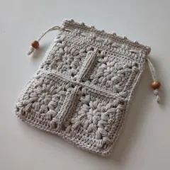 ハンドメイド　かぎ編み　モチーフ編み　グラニースクエアポーチ