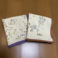 INED 花柄ハンカチ [2枚セット］のサムネイル