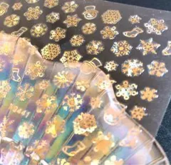 NEW♡そのまま貼れる【新品♡W４４１】ネイル ステッカー 雪 結晶 ゴールド