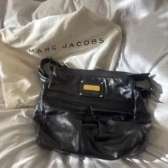 MARC JACOBS ブラックレザーショルダーバッグ