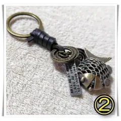 キーホルダー ② アンティーク調 魚チャーム キーホルダー フィッシュ 小ぶり