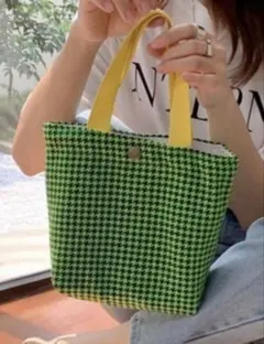緑と黄色のチェック柄トートバッグ
