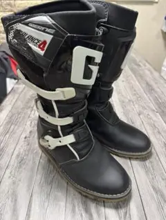 Item thumbnail for item b295129b-d154-42c5-9faf-1493e820b7c6