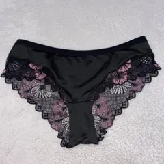 Lサイズ 黒とピンクの花柄レースショーツ