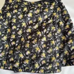 匿名発送　美品2way 花柄キルティングスカート裏起毛　兼ポンチョ