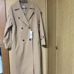 レディースGU ベージュ ２ウェイダブルブレスト トレンチコート。