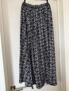 honey ハニーズ　花柄ロングスカート