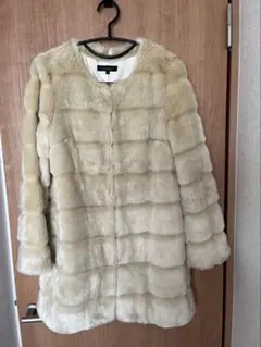 アイボリー レディース　ファーコート