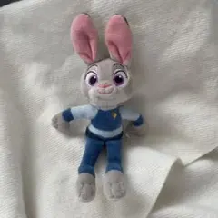 ズートピア　ジュディ・ホップス ぬいぐるみバッジ ディズニーストア25周年記念