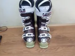 ATOMIC スキーブーツ HAWX90　２６／２６，５　３０５mm