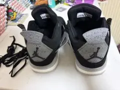 Nike Air Jordan 4 Retro Black Cementのサムネイル