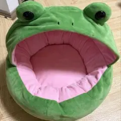 大きなお口のカエルさん(*゜∀゜*)♪猫ちゃんのかまくらに❤︎のサムネイル